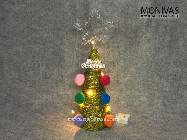 Glittering Gold Mini Christmas Tree Crafting Kit
